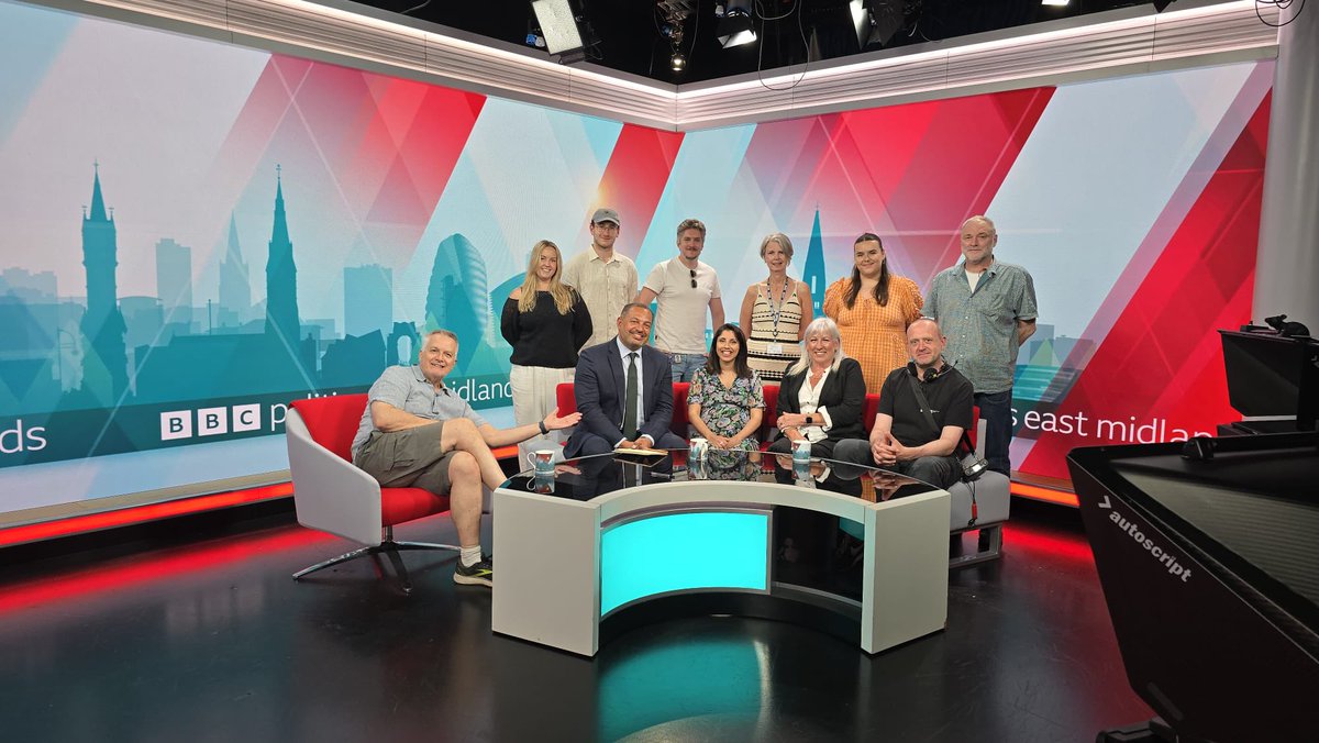 ✨ A bit of news ✨

This morning was my last studio show for a little while as I head off on Maternity leave 🍼 

I’m really going to miss the BBC Politics East Mids team, but the show is in safe hands till I’m back 😊