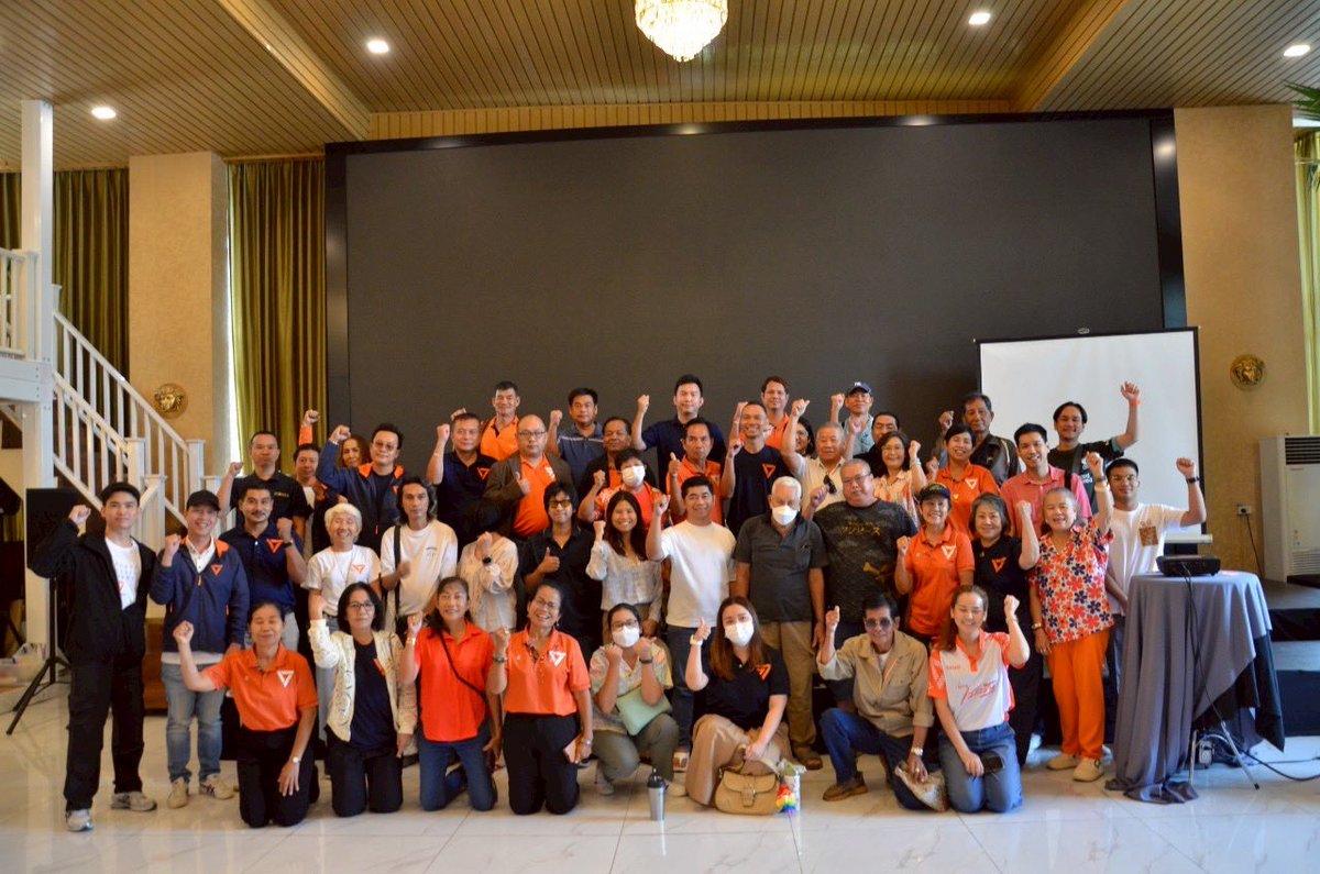 ChetawanPPLE's tweet image. [สมาชิกสัมพันธ์พรรคประชาชน ให้ทุกคนได้มีส่วนร่วมสร้างพรรค]

บรรยากาศกิจกรรมสมาชิกสัมพันธ์พรรคประชาชน คูคต-ลำสามแก้ว-ลาดสวาย อ.ลำลูกกา จ.ปทุมธานี ที่เพิ่งเสร็จสิ้นไปเมื่อสักครู่ครับ งานนี้ผมตั้งใจให้ประชาชนในพื้นที่ได้มีส่วนร่วม ซึ่งมีสมาชิกให้ความสนใจเป็นจำนวนมาก…