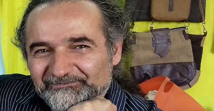 دیروز  ۳۱ خردادماه، #حسین_میربهاری فعال حوزه حقوق کودک و بنیانگذار جمعیت دفاع از کودکان کار و خیابان توسط شش مامور لباس شخصی در  تهران را بازداشت شد.
خانواده اطلاعی از وضعیت وی ندارند و می‌گویند او وضعیت جسمانی مساعدی ندارد و از دسترسی به داروهایش محروم است.