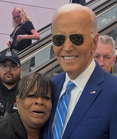 Oli London tweet media