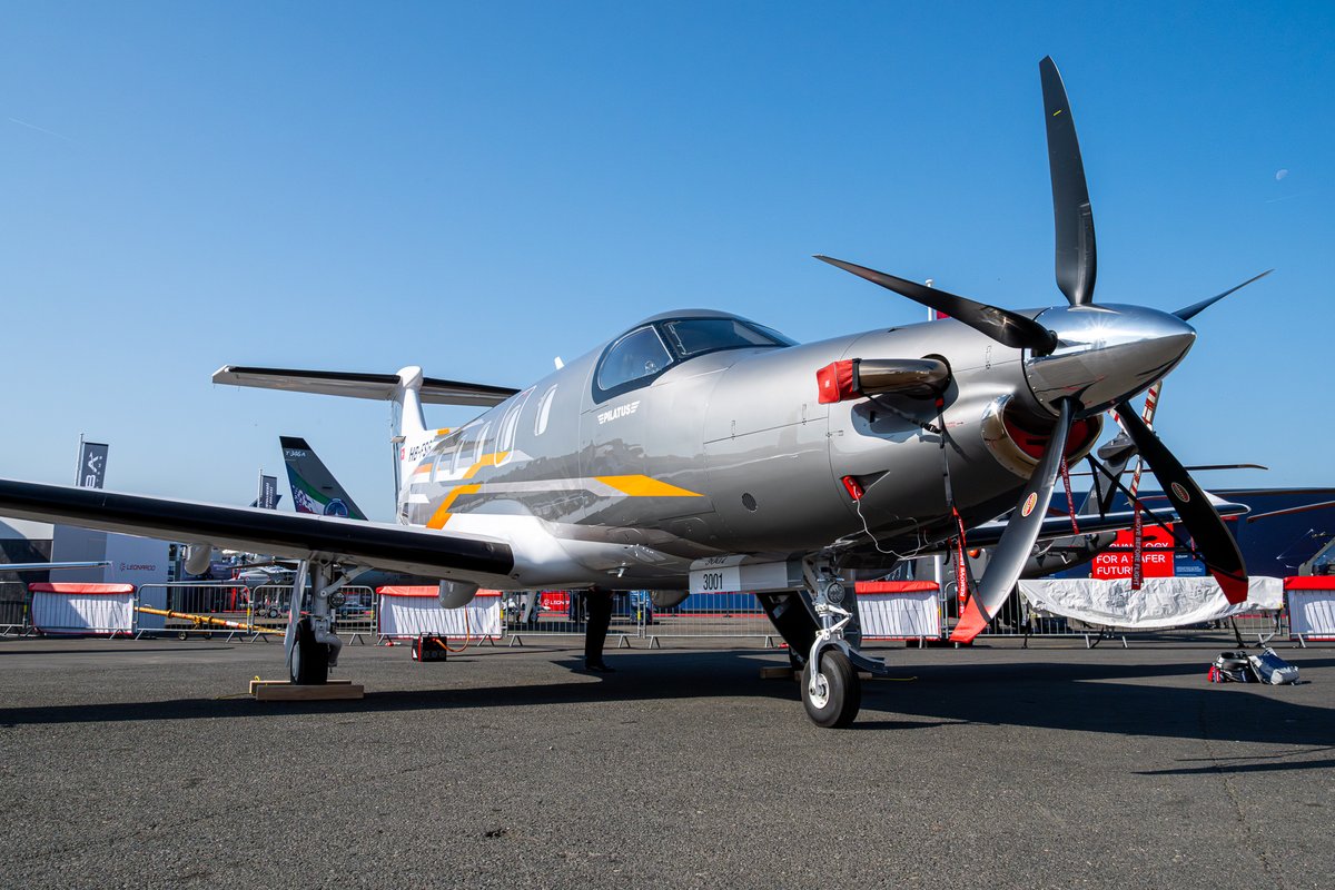 fltreviews's tweet photo. During our visit to the #ParisAirShow2025, we explored @PilatusAircraft's unique take on business aviation. From the ultra-adaptable PC-12 Pro to the go-anywhere PC-24, discover how Swiss engineering turns versatility into true luxury. ✈️🇨🇭

🔗 https://t.co/RUN4cNZBGN https://t.co/FueHkj248B