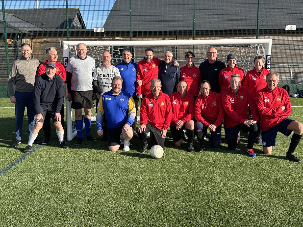 Alcester_WF's tweet image. Final game of the Worcestershire Walking Foktball League Over 50’s inaugural season today.
Good luck, Alcester Town Walking Football club.
Final game is winner takes all against Evesham United at their ground 2.30pm kick off. 
#walking #Football #WalkingFootball
#wfa