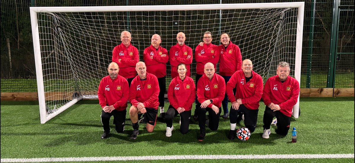 Alcester_WF's tweet image. Final game of the Worcestershire Walking Foktball League Over 50’s inaugural season today.
Good luck, Alcester Town Walking Football club.
Final game is winner takes all against Evesham United at their ground 2.30pm kick off. 
#walking #Football #WalkingFootball
#wfa