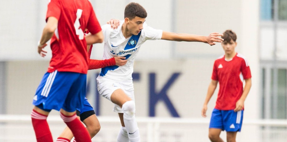 ✍️Scouting Report: Andrej Vasiljevic ('10,🇭🇺)

🗒l The Future Number 9 of Hungary!

Let's take a look at this rising star⬇️