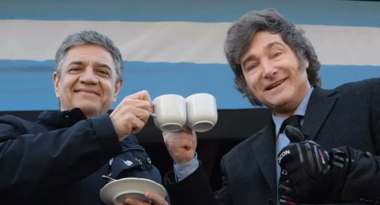 ¿Se rompe el pacto PRO – LLA en CABA?

Mientras Jorge Macri avanzaba con el acuerdo, busca bancas de ex aliados y rosquea con el PJ

Pero desconfía de los libertarios. Por eso ahora quiere negociar con todos los bloques menos con Larreta
Los detalles👇
tiempoar.com.ar/ta_article/jor…