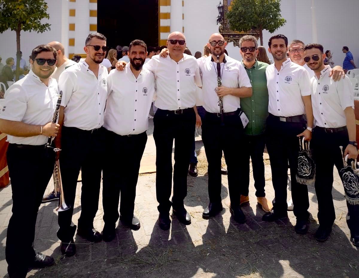 Muchas gracias a todos, ha sido volver a vivir momentos felices. Gracias compañeros. <a href="/BMSantaAna/">B.M. Santa Ana</a>