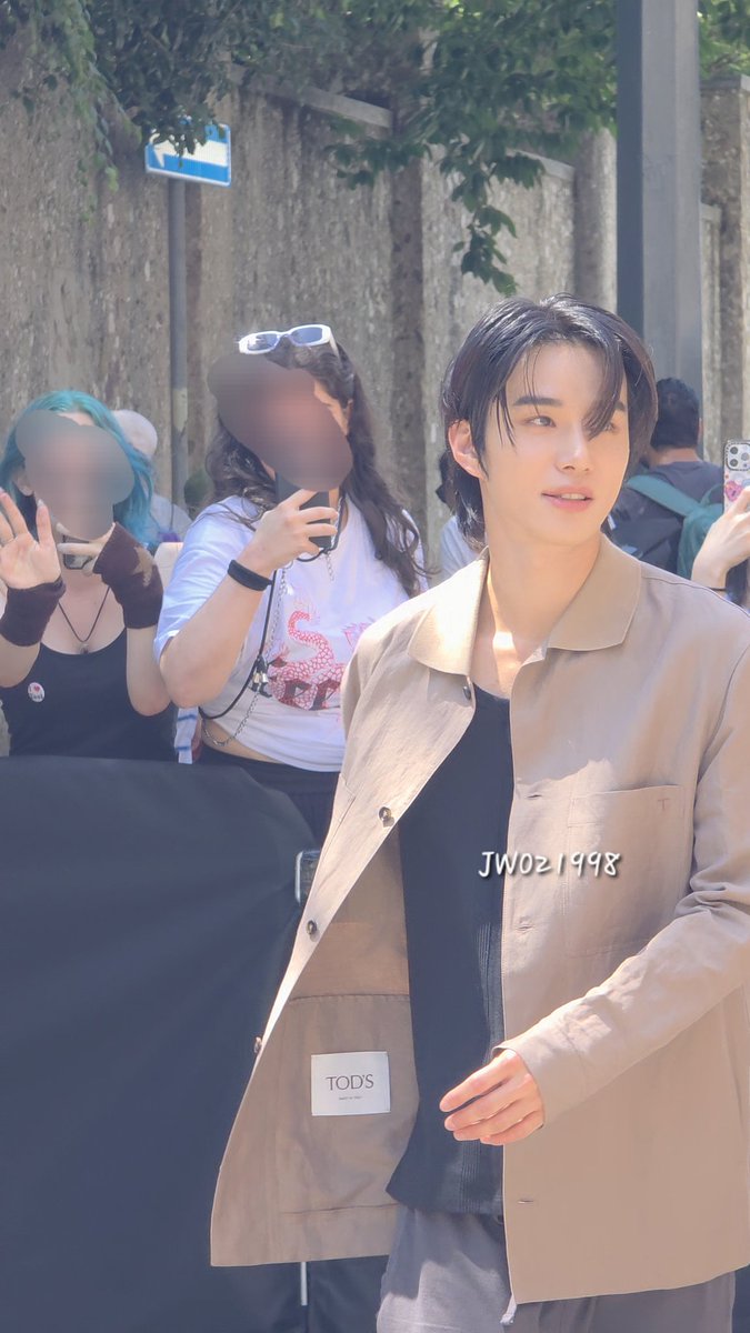 jungwoofashion's tweet image. #JUNGWOOxTods