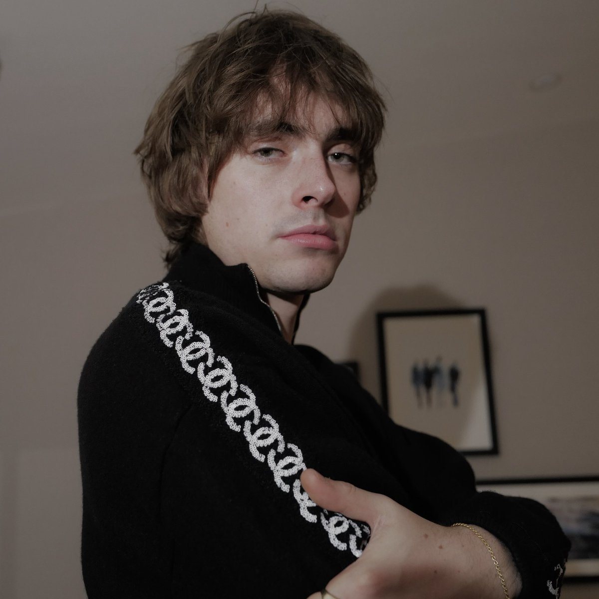 ⋆ telmo. tweet media