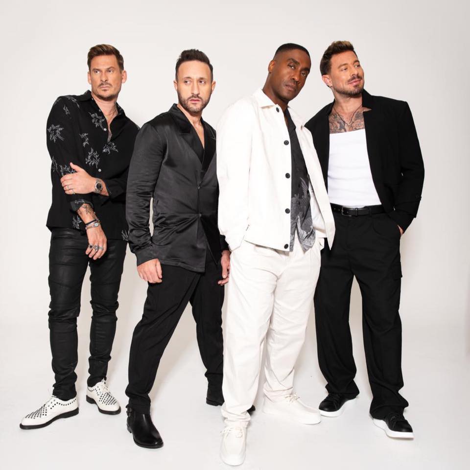 officialblue's tweet image. The best has already happened, but what’s coming is even better 👀🎶
•
#duncanjames #simonwebbe #leeryan #antonycosta #officialbluemusic #officialblue
