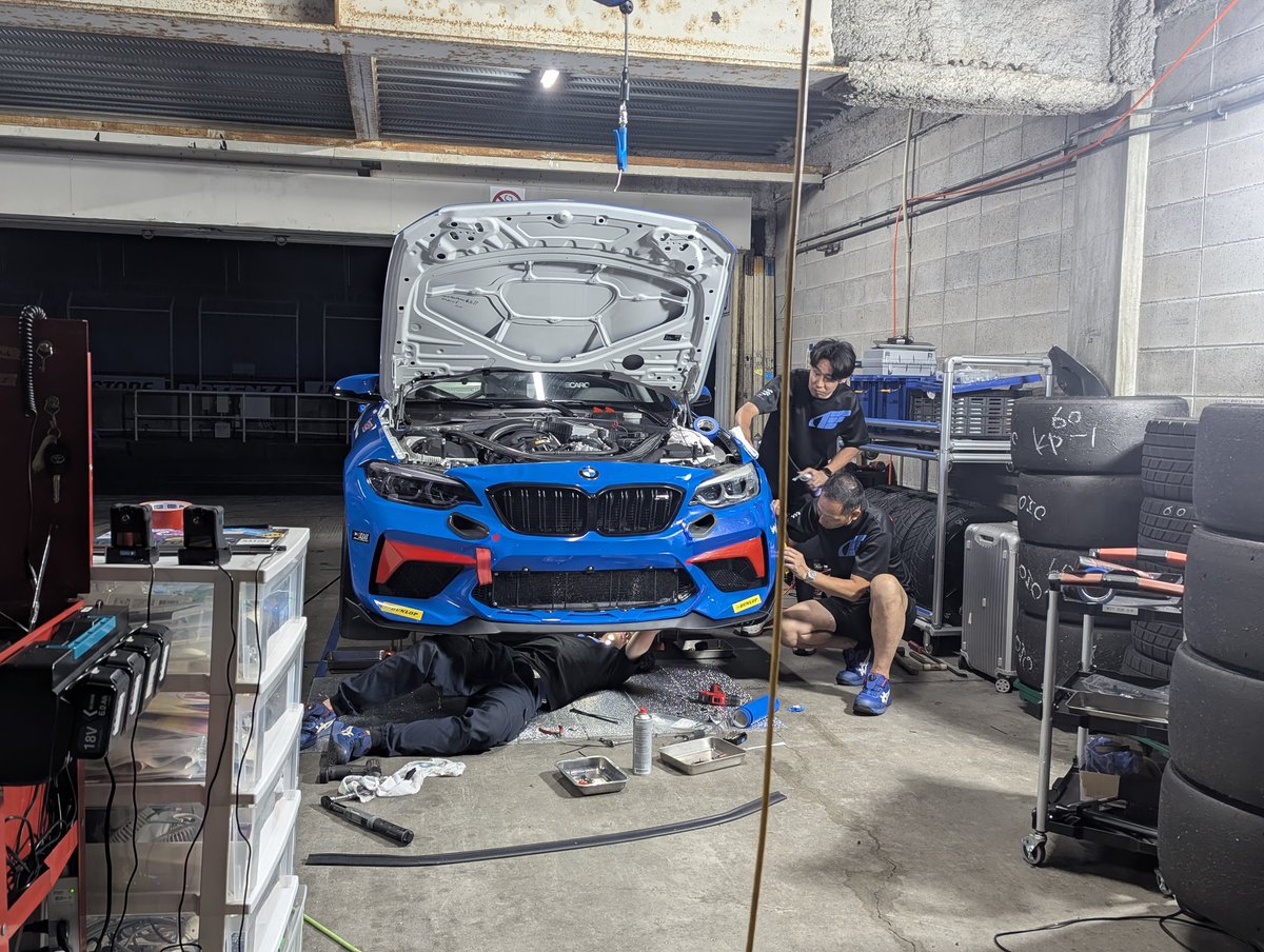 BMW&amp;MINI Racing in 岡山
木曜日からチームアドバイザーとして合流。セットアップ確認やらロガーチェックやら、戦略考えたりマシンの修復手伝ったり大変でしたが、M2CSもJCWもレース2では表彰台👍️
みんな最高の仕事をしてくれました。