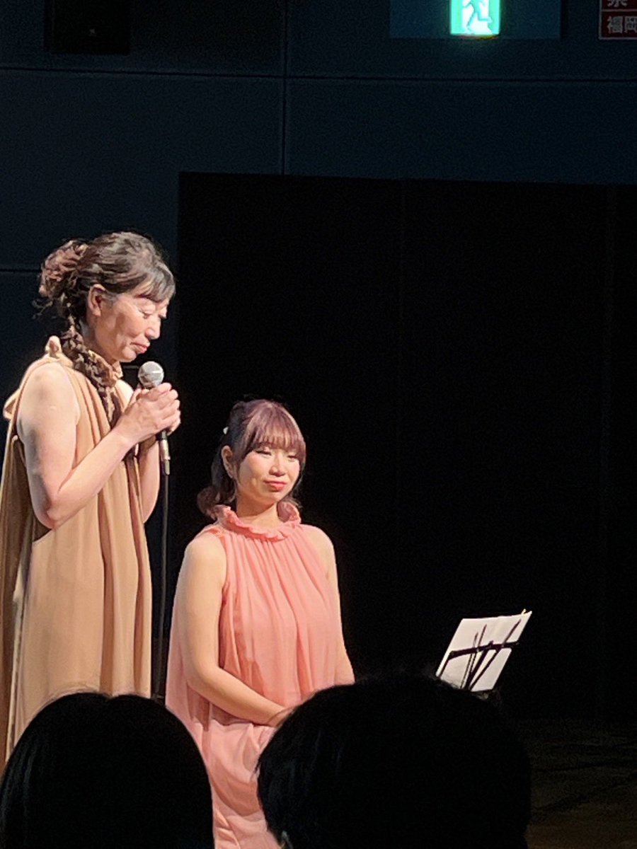 AMJGbnDJrf1Lr4P's tweet photo. 人生初の人生の記念LIVE
たくさんの人たちが支えてくれて
楽しくて幸せな1日を過ごすことができました💕
娘と歌ったり、夫王子&弟王子と歌ったり
最高でした✨
#GoGoLIVE https://t.co/Hn2yGleg7K