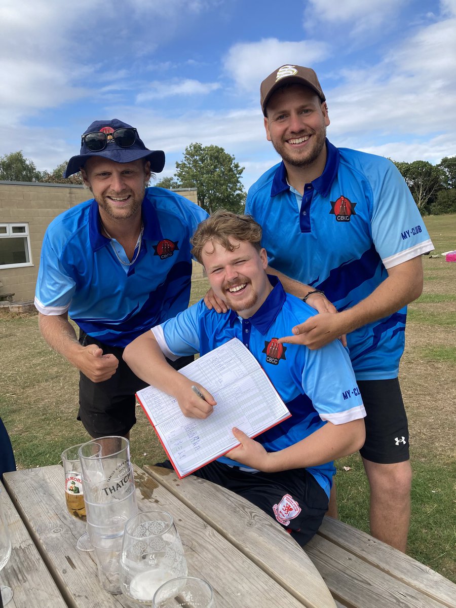 cricketbeerscc's tweet photo. Great debut from @lewisthatcherr signing on for the rest of the summer. #CBCC #3Wickets #SamCurren https://t.co/f2d1FBjgpm