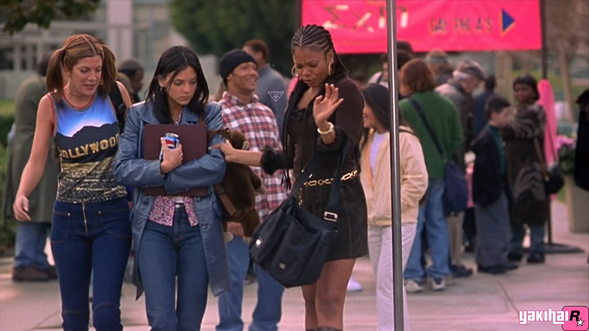 yakihair's tweet image. Regina Hall as Brenda in &apos;Scary Movie 2&apos; (2001).