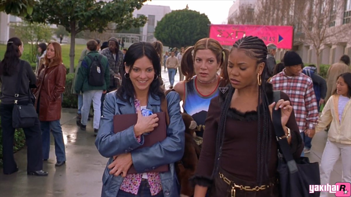 yakihair's tweet image. Regina Hall as Brenda in &apos;Scary Movie 2&apos; (2001).