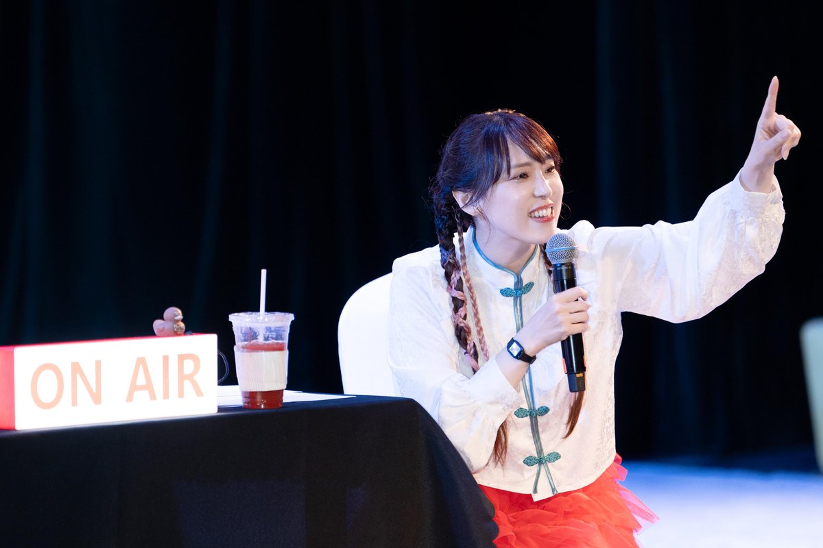 EUPD_official's tweet image. 中村繪里子ファンミーティング~ON AIR~ in上海【中村先生の校内放送】
先生のラジオ番組は皆さんの熱い声援のおかげで、無事終了いたしました。
本当にありがとうございました!
夜の部のイベントレポートをチェックして、思い出を心に刻みましょう〜
#中村繪里子 #中村繪里子上海FMT
