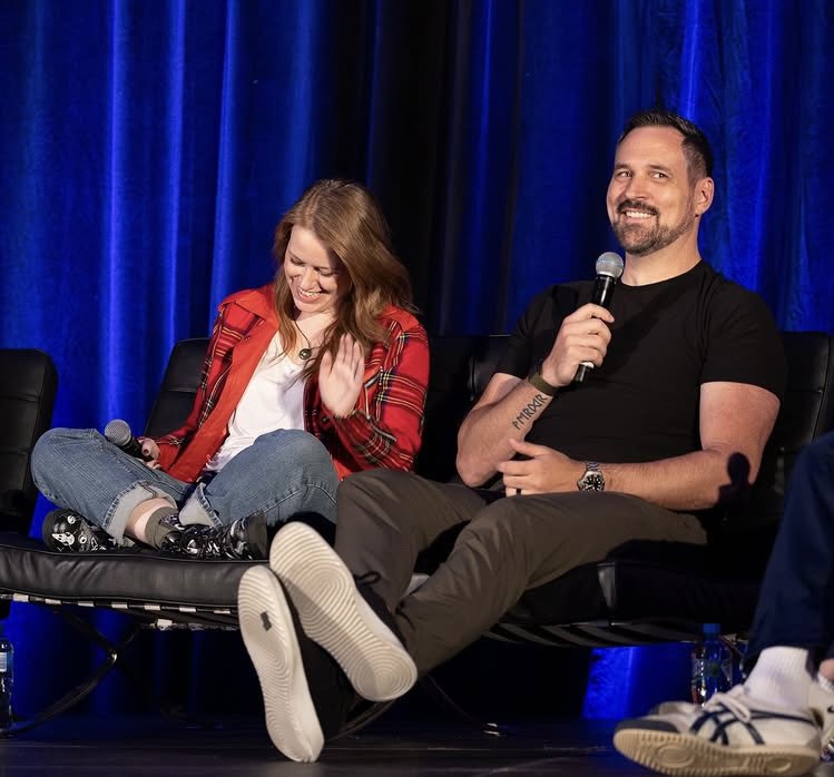 „show me two pretty best friends“