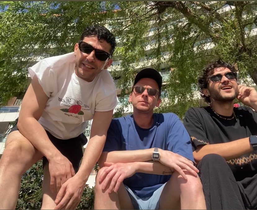 ببكي صداقتهم احلى شيء🥹