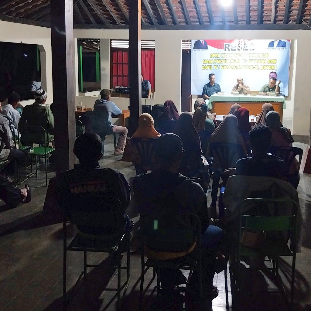 Saat ini, saya ingin mendengarkan dengan hati terbuka segala harapan dan keluh kesah mereka, serta berupaya  mewujudkan impian dan harapan mereka dengan penuh kesungguhan, atas amanah yang sudah mereka berikan kepada saya

#AzisSubekti #DPRRI #Kutoarjo