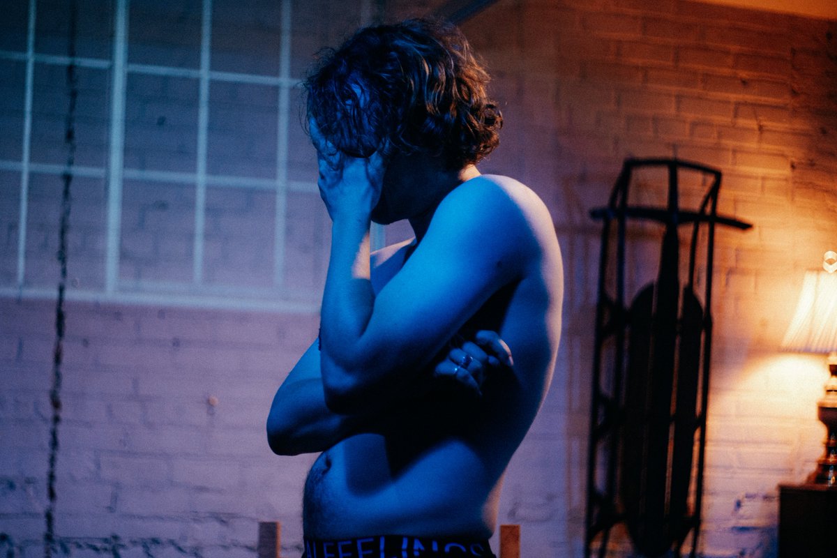 EmulsionPod's tweet image. How does a film director make the transition to theater? And why would a one-room play with three actors require dozens of sound cues and light changes?
Listen to our interview with 'The Jag' director Paul Felten: thefilmstage.com/emulsion-episo…