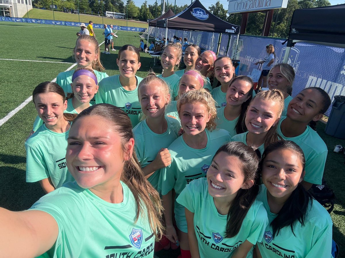sidney_k1's tweet photo. I had the best time playing for South Carolina, and representing @LexingtonSoccer in the Clash of the Carolinas game yesterday! Thankful for my coaches, and teammates for this opportunity! Next up, @WoffordWSoc 🐶💛🖤 https://t.co/3JF8Q07ECY