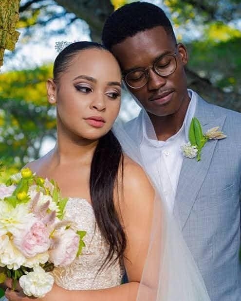 Shadaya_Knight's tweet photo. Hlungani Ndlovu and Stephanie's divorce is another reason why as a man you should never marry a woman older than you

He is 31 and she's 34, it was never going to work. Add on the fact she's the one who gave him his big break as an actor on Scandal. In her words he was a struggling actor

Lesson: A woman will never respect a man younger than her, she'll only view him the same way she views her son or baby brother

Older women are for sexual experiences, not commitment

Learn OR perish!!!