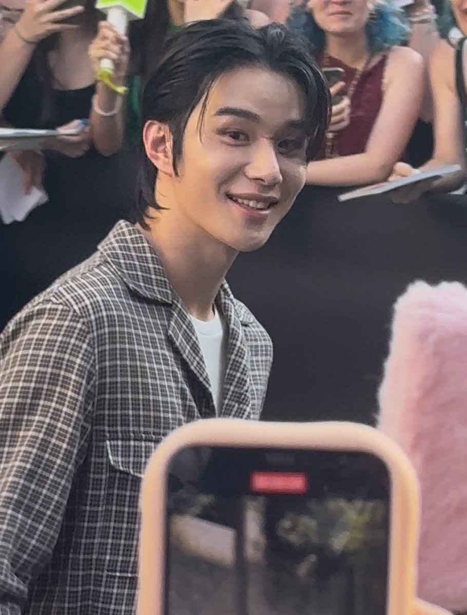 theuntoldlovee's tweet photo. my love Jungwoo!! #JUNGWOOxTods #JUNGWOOxTodsItalianSummer #Jungwoo #TodsSS26 #TodsxJUNGWOO https://t.co/7j8bOmoDhp