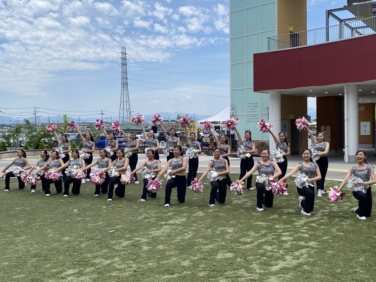 wasedaopen19's tweet photo. ウニクス上里で行われた、ご当地アイドル「天然ふわふわガールNami」さんのステージを盛り上げてくれた本庄第一チアリーディング部「CUTIES」の皆さん
#ウニクス上里  #本庄第一  #チアリーディング部  #上里町 https://t.co/bAa9g2svMT