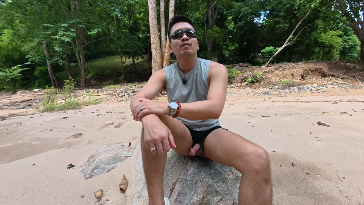 MENWEAR_DARK tweet media