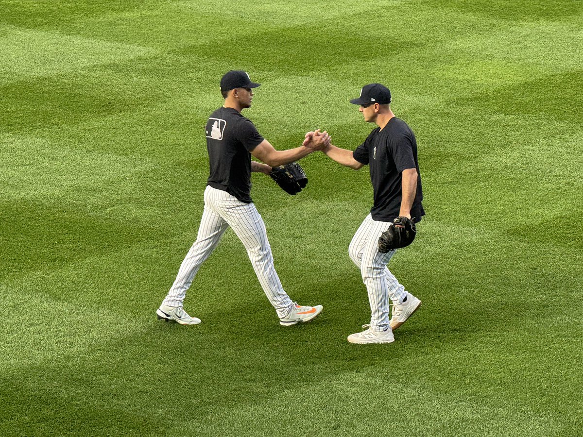 dcwelch_24's tweet image. The Summer Hoosier Roadtrip counties, today in The Bronx, checking in on @pserruto_7
Last year about this time I first met Peter in Richmond, now we’re at Yankee Stadium.