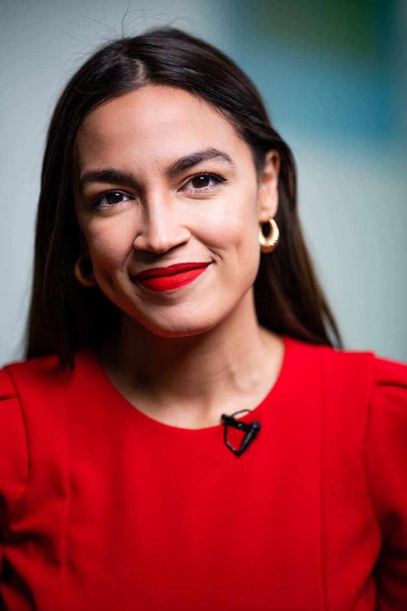 DieSimone2000's tweet photo. sweet #AOC https://t.co/QVUzm5kDNU