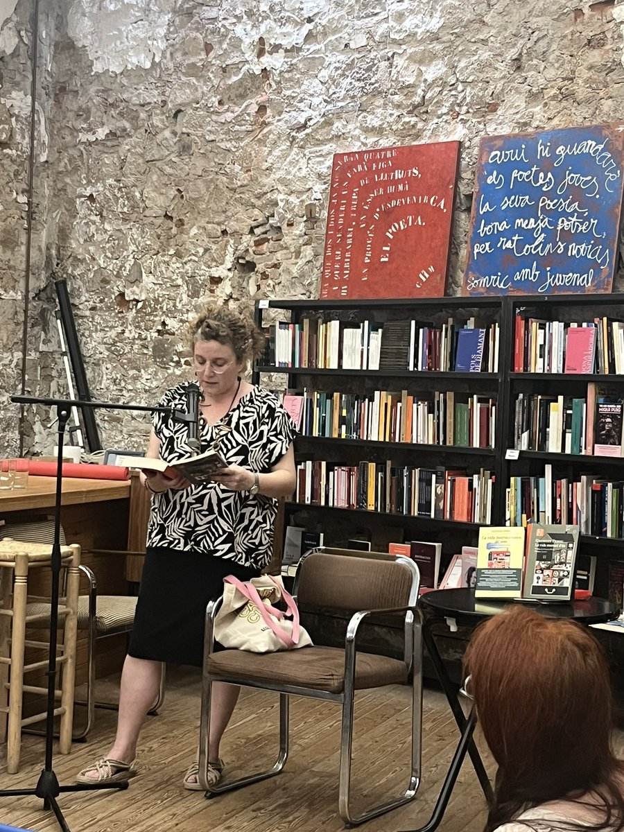 Paperdevidre's tweet photo. Quin sarau perequià a @LaCalders! La vida manual d’ús de Georges Perec en lectura seguida els dies 22 i 23. 

Hi hem contribuït llegint els capítols 29 i 30. 🎉

Gràcies @knbaraldi i Enric Parellada @entregrafia per la idea, l’organització i l’entusiasme! https://t.co/WgPMWbmzCK