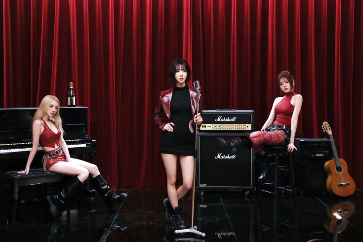 Elas debutaram em maio de 2025 com o EP Playlist #You Are You, anunciado em 8 de maio. Dois dias depois o lançamento, elas se apresentaram no Weverse Con.

As três ainda planejam muitas atividades pro futuro, expandindo a sua discografia pra além das 4 músicas atuais.