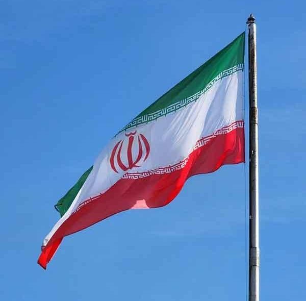 AliMasoudi85's tweet photo. غمین باد آن که او شادت نخواهد
خراب آن کس که آبادت نخواهد
#Iran #ایران #وطن https://t.co/YBcd6nZQDL