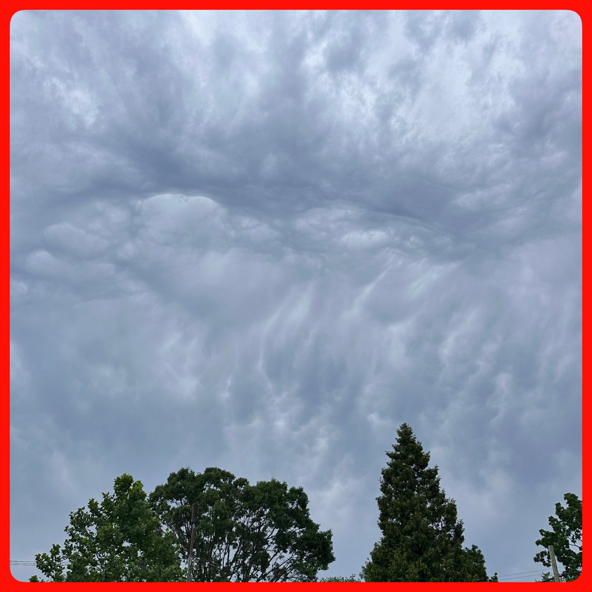 Tammie Souza Weather (@tammiesouza) on Twitter photo Wild looking clouds outside #Philadelphia combo of unstable atmosphere and remnants of #storms dropping over the area <a href="/CBSPhiladelphia/">CBS Philadelphia</a> Wild looking clouds outside #Philadelphia combo of unstable atmosphere and remnants of #storms dropping over the area <a href="/CBSPhiladelphia/">CBS Philadelphia</a>
