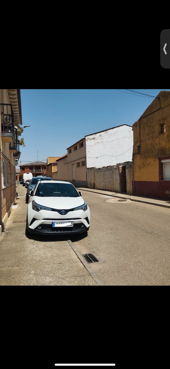 YorkMarina's tweet photo. @GiovanniOlcese Claro claro, eso sí, tú con tu coche bien aparcado en medio del pueblo invadiendo infraestructuras de paso público, JAJAJAJJA un abanderado de la bicicleta que si no aparca a la puerta se muere, sois los más ridículos https://t.co/8HSadAKndP