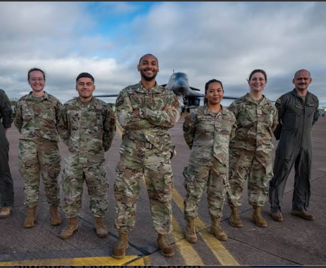 Drop a🇺🇸👍 if you stand with US Air Force!!