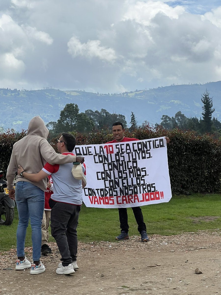 Mensaje claro de los hinchas de Santa Fe hoy en Tenjo