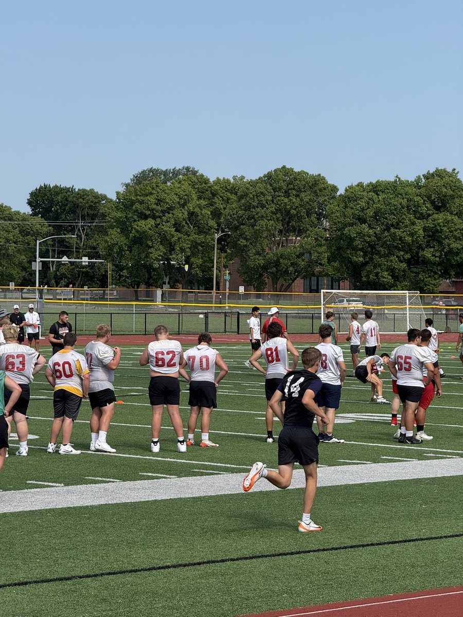 SaxtonPD1's tweet photo. Had a great day at the Grandview University Prospect Camp 
@GVVikingFB @Coach_DutchOL @CoachPossley @Starkey_Coach https://t.co/M7lMeSW23E