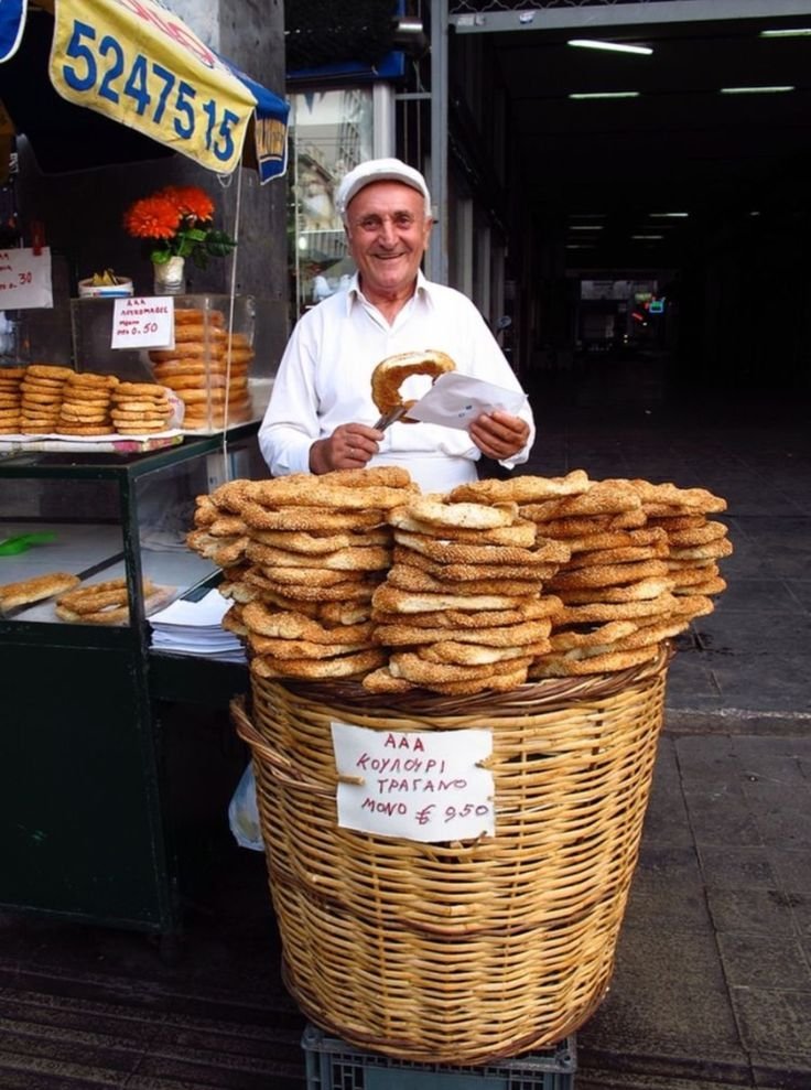 MindBodyIsLife's tweet image. Comes pan, queso y pasta todos los días en Europa y te sientes lleno de vida.
En Estados Unidos, los mismos alimentos te hacen sentir mal. Y nadie habla del por qué.
Aquí tienes 11 alimentos estadounidenses prohibidos en otros países:🧵
1. Pan (hecho con Azodicarbonamida)