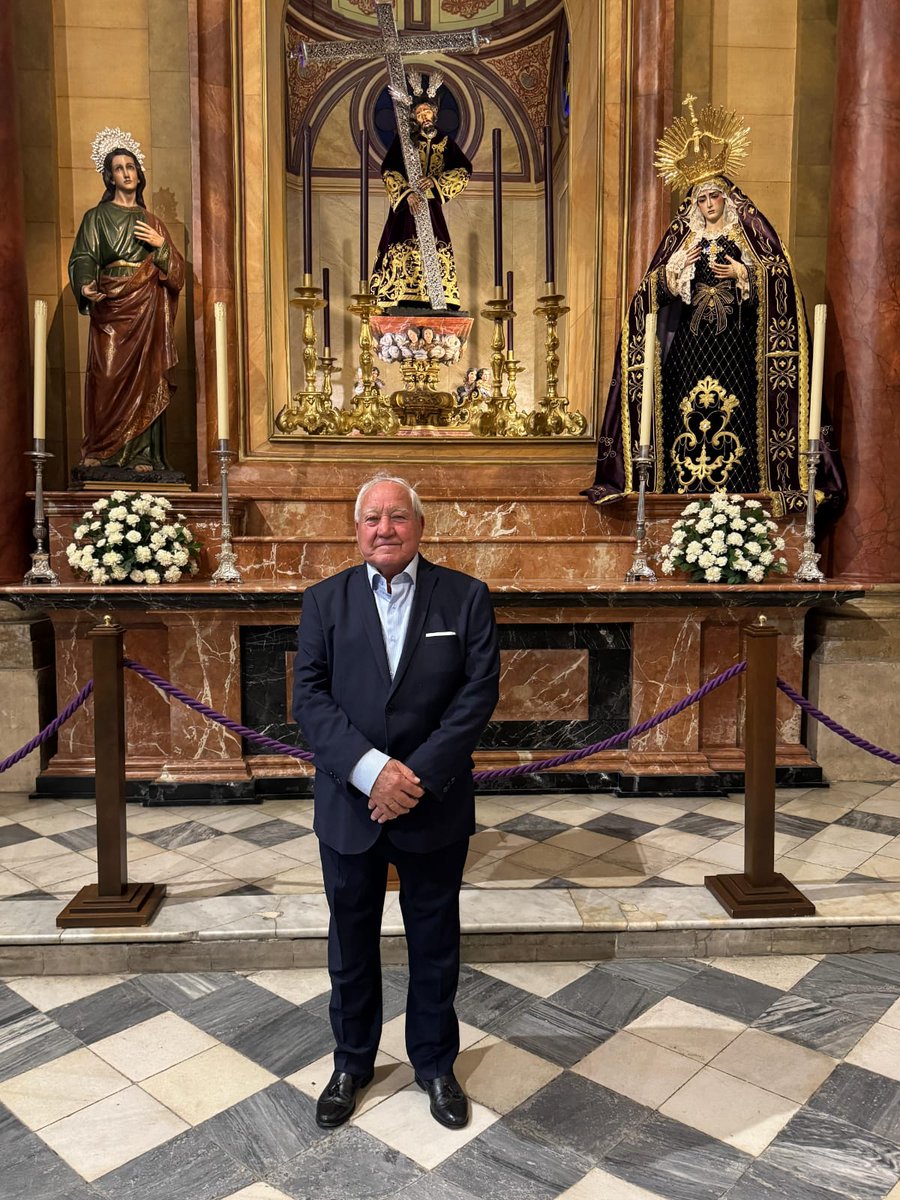 SilencioHdad's tweet photo. N.H.D. Francisco Vázquez Mendoza, reconocido como Cofrade Ejemplar |

En la mañana de ayer, el Consejo de Hermandades y Cofradías de Écija, reunido en pleno, tuvo a bien designar a nuestro querido hermano D. Francisco Vázquez Mendoza, como Cofrade Ejemplar 2025. https://t.co/m8jJnHekjO