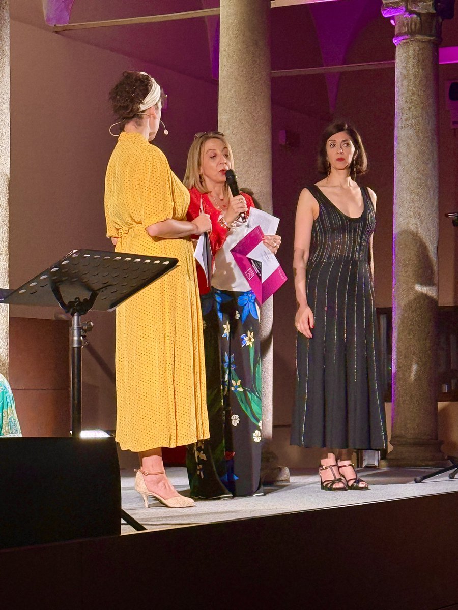 Le belle soddisfazioni

Sono risultata vincitrice, per la categoria Lettera Donata, alla XIX edizione del Festival delle Lettere 

La premiazione a Milano, a Casa Schuster, con la lettura de “Le Migliori Lettere”

#festivaldellelettere #FDL #casaschuster #lemigliorilettere