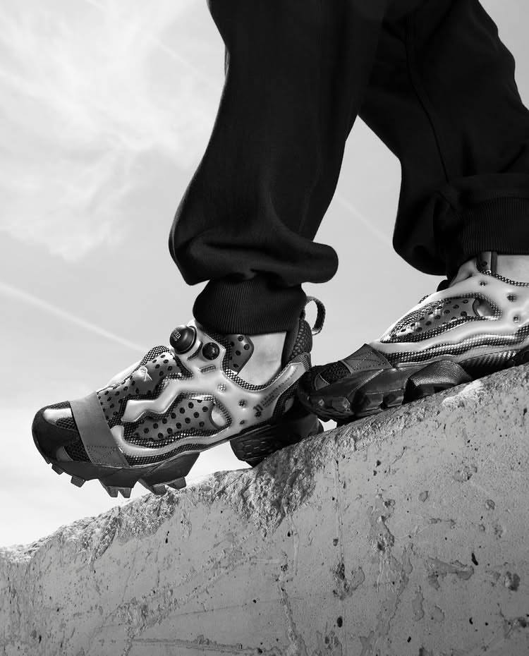 11BBSCommunity's tweet image. REBIRTH OF REBELLION 
30 years of INSTAPUMP FURY meets the raw chaos of 90s skate culture.
March 31 – Drop on Reebok.eu &amp;amp; select retailers
Legendary visuals by Paolo Pellegrin magnumphotos.com/photographer/p…
This isn’t nostalgia. This is underground energy reloaded.