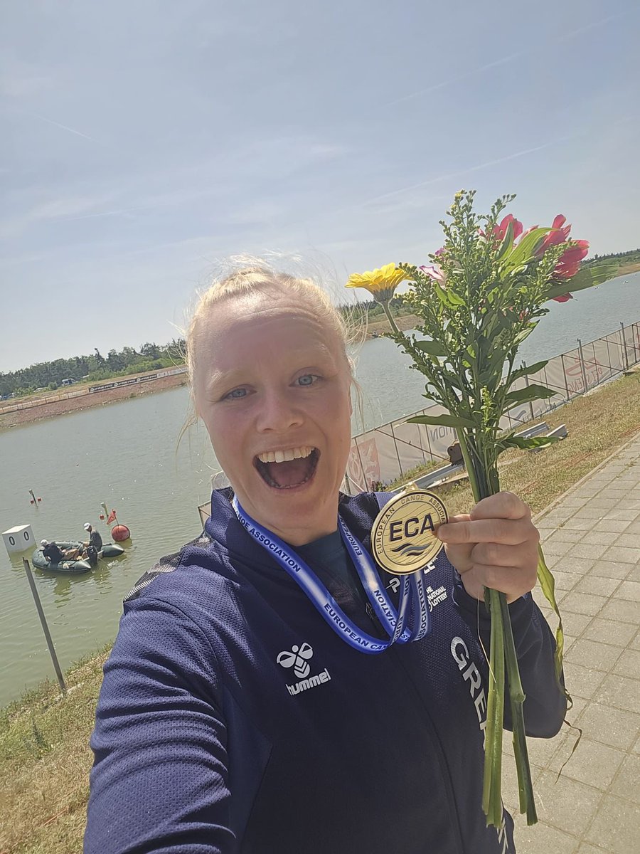 Sport | Uppingham School (@upp_sport) on Twitter photo Another gold medal for our amazing Sports Coach <a href="/LauraSugar1/">Laura Sugar</a>! What an inspiration to all. #forthegamechangers
bbc.com/sport/canoeing… Another gold medal for our amazing Sports Coach <a href="/LauraSugar1/">Laura Sugar</a>! What an inspiration to all. #forthegamechangers
bbc.com/sport/canoeing…