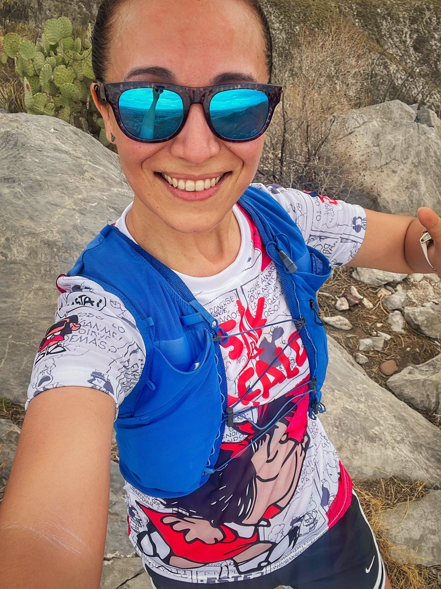 Mujer de alas. 🦋 (@danielacarlos) on Twitter photo Queee bonito… amor!! …🎵
Que bonito cielo…
Que bonita luna…
Que bonita yo!! … 🎵
Un cerrito o dos… y se te reinicia la vida!!
😍❤️
“Paren el mundo, que me quiero bajar.”
#YoElegiCorrer
<a href="/MeEncantaCorrer/">Me Encanta Correr</a> Queee bonito… amor!! …🎵
Que bonito cielo…
Que bonita luna…
Que bonita yo!! … 🎵
Un cerrito o dos… y se te reinicia la vida!!
😍❤️
“Paren el mundo, que me quiero bajar.”
#YoElegiCorrer
<a href="/MeEncantaCorrer/">Me Encanta Correr</a>