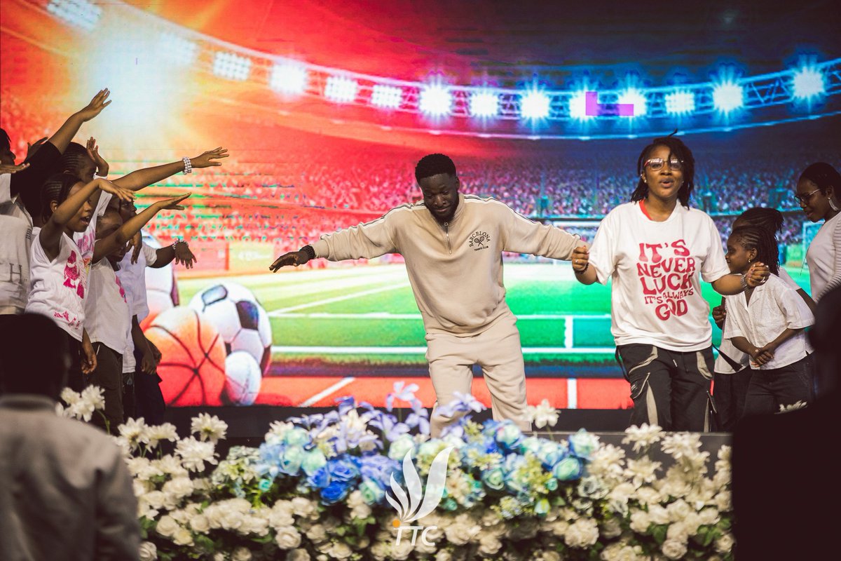 TransformersNG's tweet photo. SPORTS WEEKEND SUNDAY SERVICE || AMAZING PERFORMANCE FROM THE TEEN  CHURCH 

#transfornersng #ttc #sportsweekend #fieldoffaith2.0 #levelup #sundayservice https://t.co/nTcaASWps8