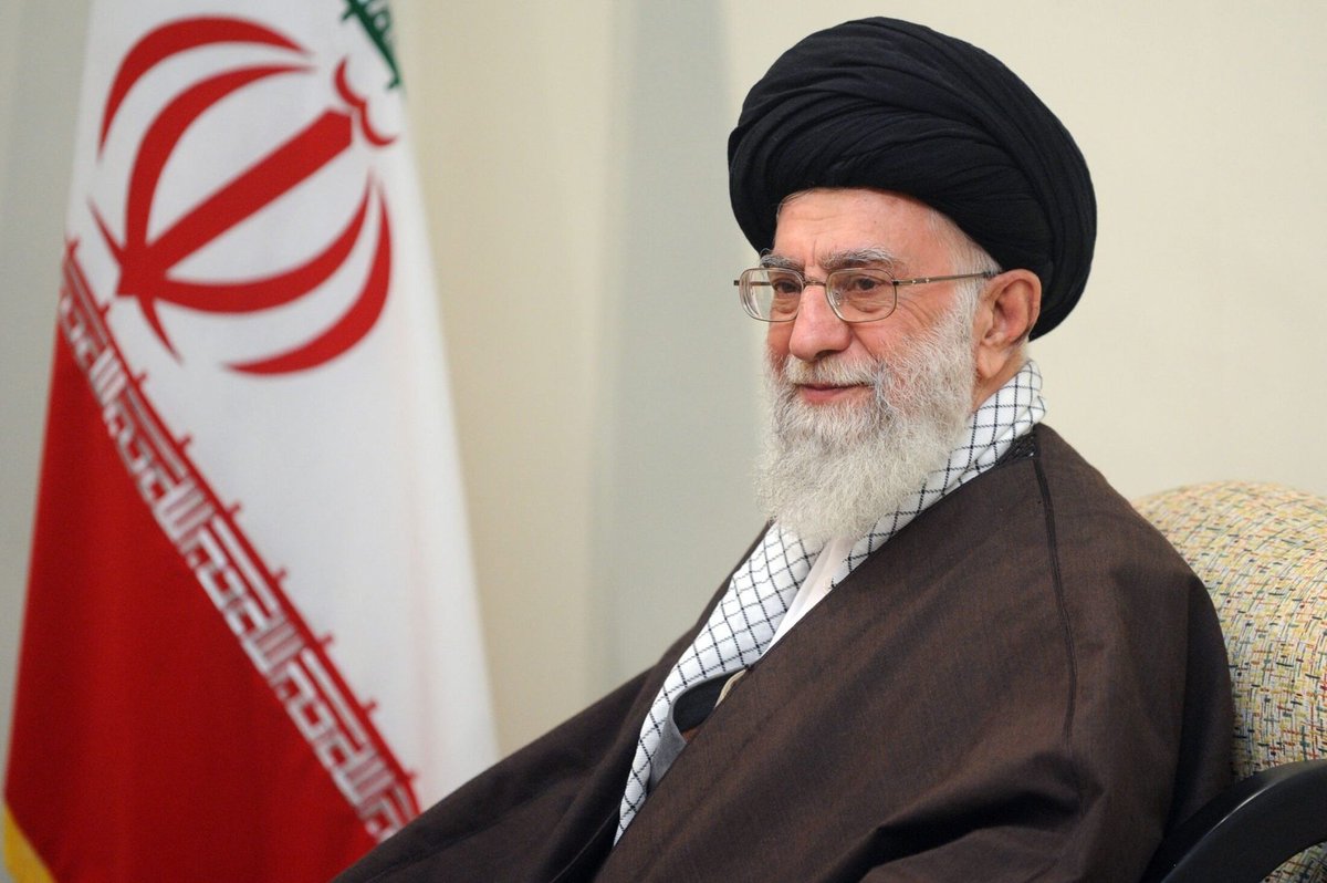 Globe Eye News tweet media