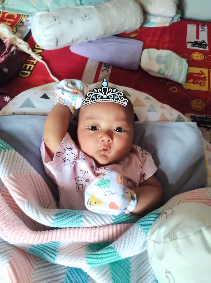 dailySD22's tweet photo. Halo world, namaku Azalea Bianca Meyzura, aku lahir di Purbalingga 24, April 2025. hobiku saat ini mimi cucu lalu tidur, doain aku jadi anak pintar, Sholehah, baik dan cantik yaaa. masyaallah❤️ https://t.co/WOuJujyOls