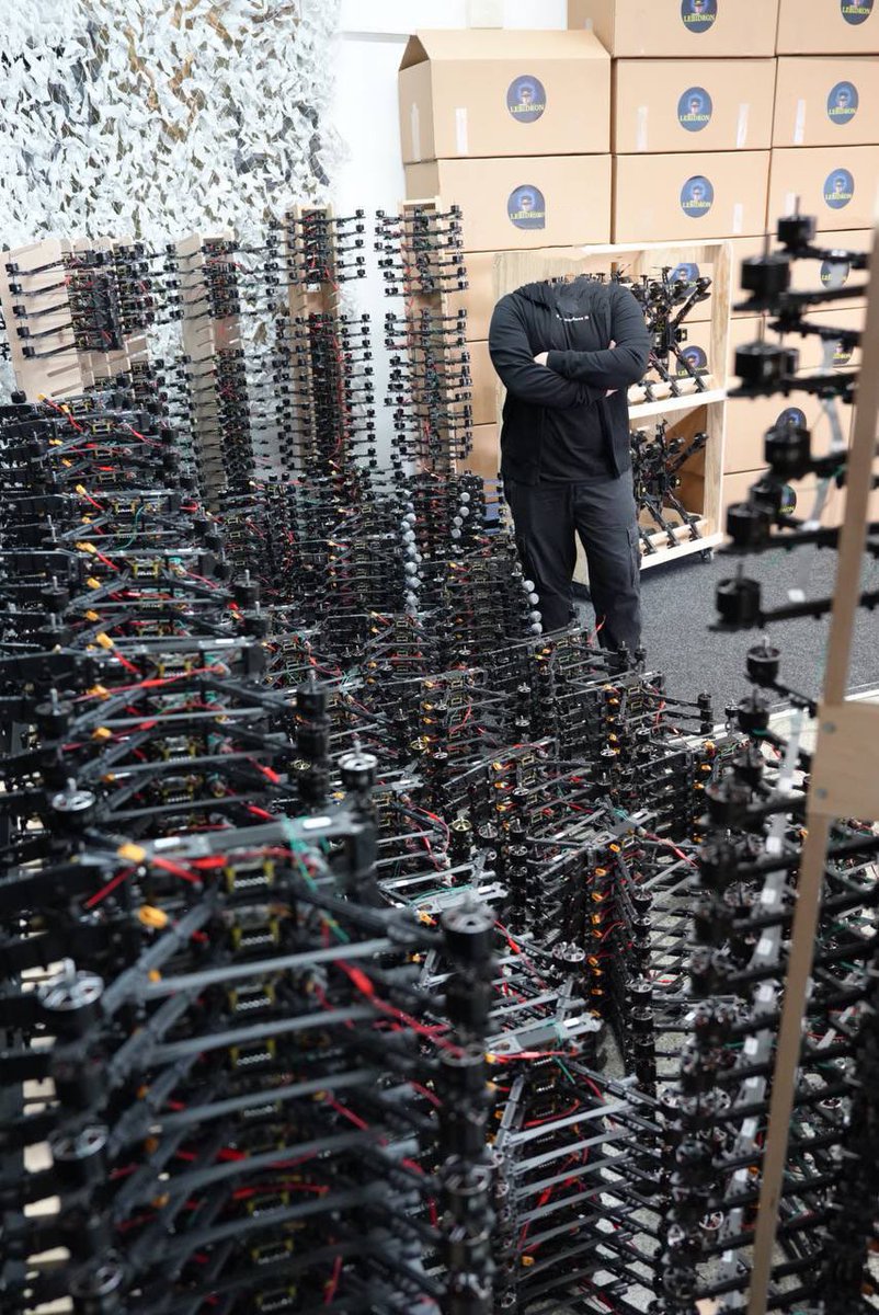 Intermarium 24 (@intermarium24) on Twitter photo 🇺🇦 Ever wondered what a Ukrainian drone factory looks like? Here's the answer 😁
📸 <a href="/wilendhornets/">Wild Hornets</a> 🇺🇦 Ever wondered what a Ukrainian drone factory looks like? Here's the answer 😁
📸 <a href="/wilendhornets/">Wild Hornets</a>