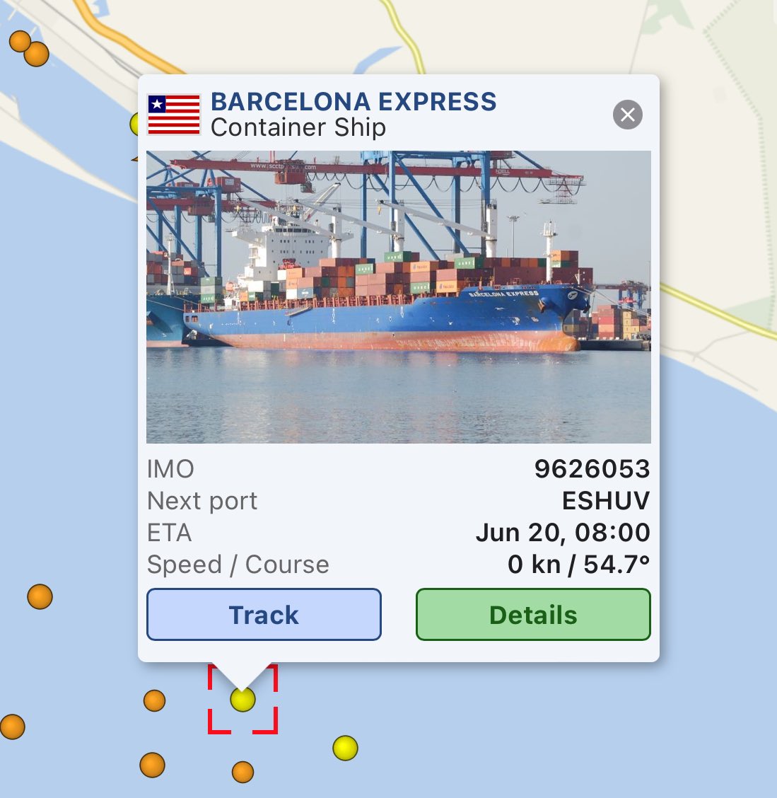 dperez_f's tweet photo. La nueva normalidad en la entrada al @APHuelva , Container Ship cargados de contenedores esperando su turno de entrada, la diversificación del Puerto es una gran noticia. 
Vistas desde el Hotel Martín Alonso Pinzón, @hotelmapmazagon. 
#ContainerShip #HuelvaShip https://t.co/L1AhpYFzM9