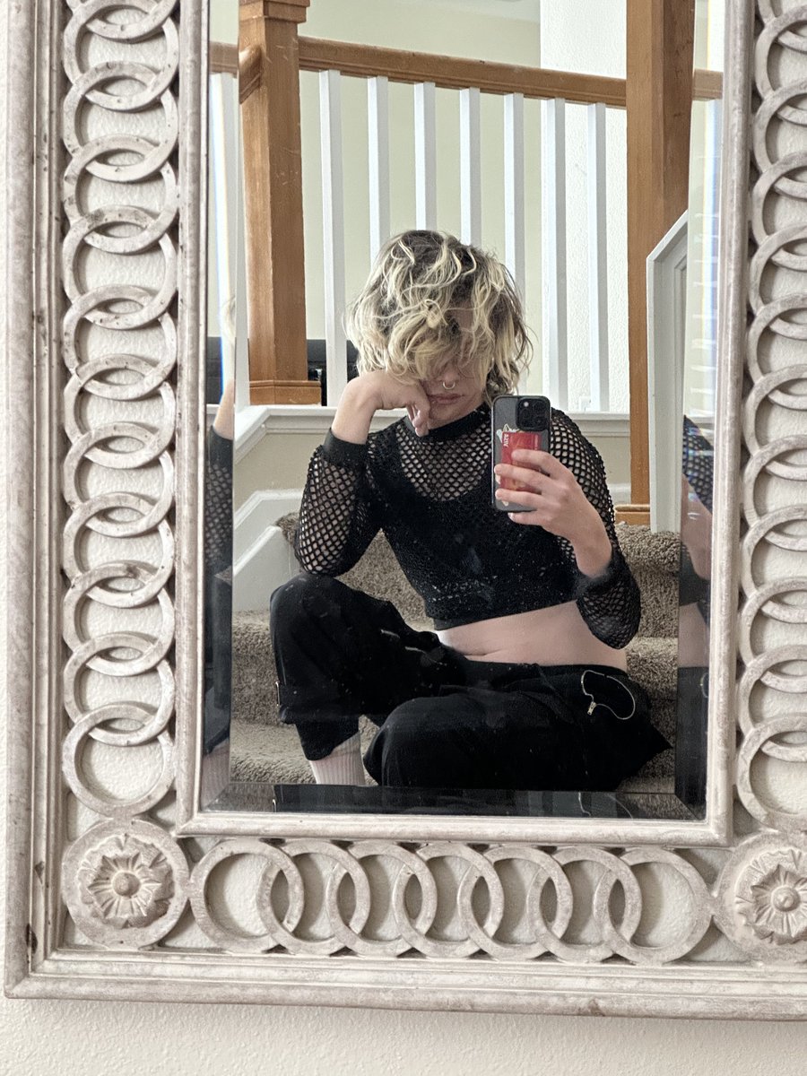 akio 🌸🏳️‍⚧️ tweet media